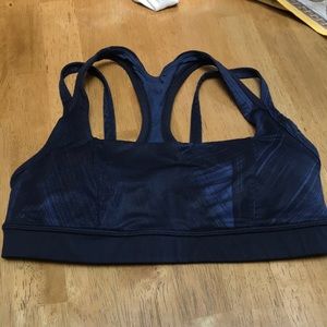 Lululemon sports bra